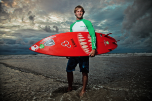 Экс-футболист Дмитрий Сычев в дизайнерской лайкре для серфинга SURF #1.