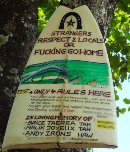 Правила серфинг спота на Таити