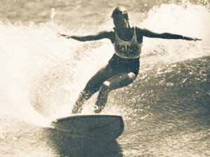 Margo Oberg - первая профессиональная женщина - сёрфер