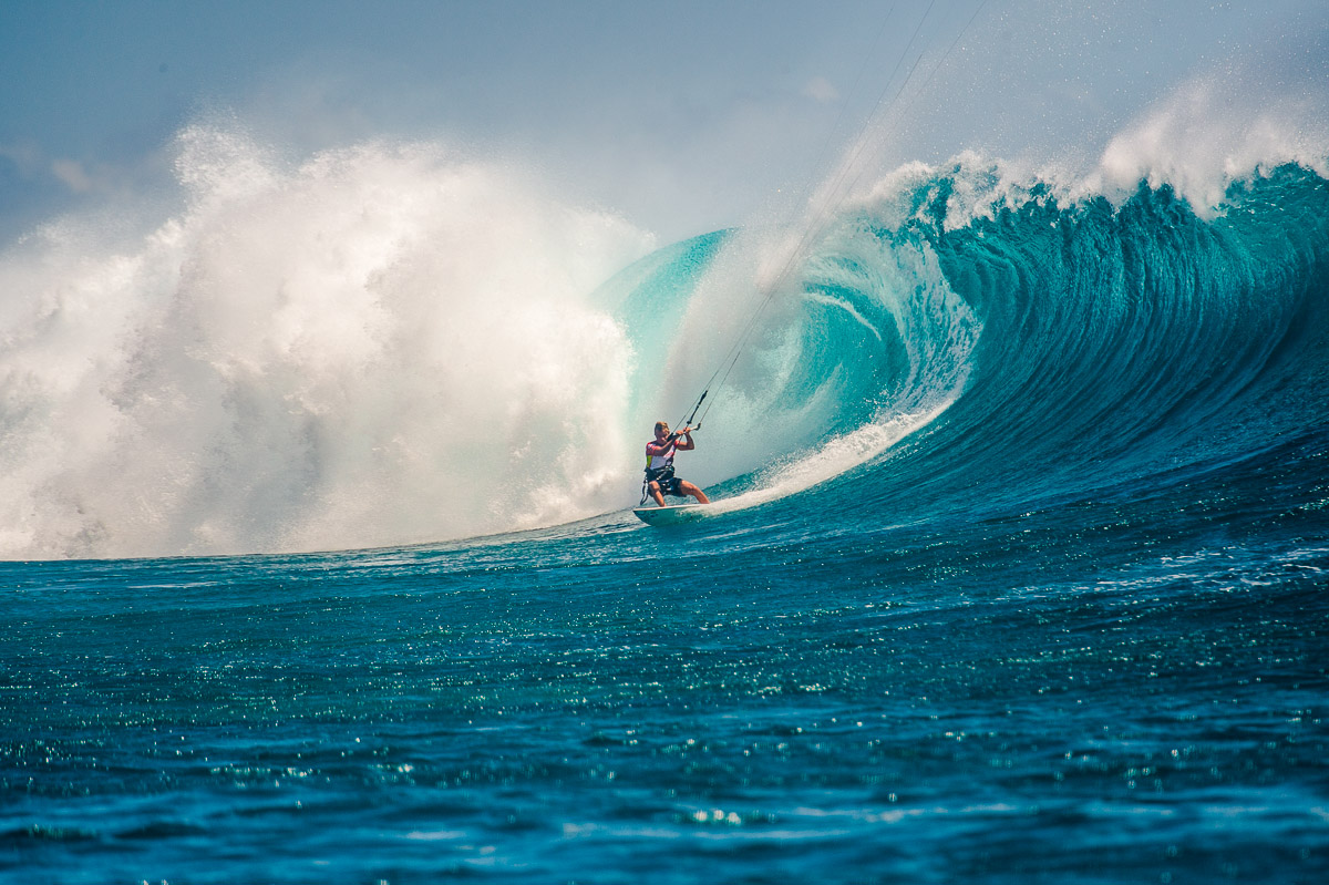 Кайтсерфинг по волнам — профессиональное обучение | Сергей Мысовский